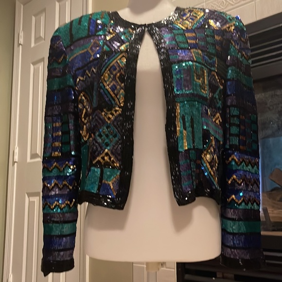 NITELINE BY DELLA ROUFOGALI Sequins Jacket - Picture 3 of 8